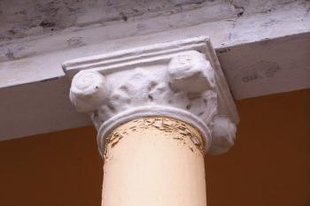 detail pilíře zámeckého balkonu ( © Jan P. Štěpánek 10/2007)