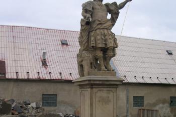 Socha sv. Floriána od Václava Rendera (1706) ( © Ivan Grisa 09/2009)