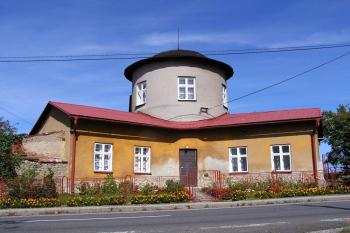 Hlavní, jižní průčelí letohrádku ( © Jan P. Štěpánek 09/2007)