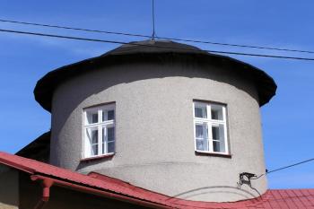 Centrální patrová kruhová část letohrádku ( © Jan P. Štěpánek 09/2007)