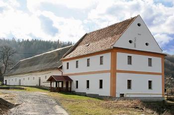  ( © Luděk Pitter 04/2006)