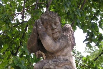 Andílek při  jižní bráně ( © Jan P. Štěpánek 07/2007)