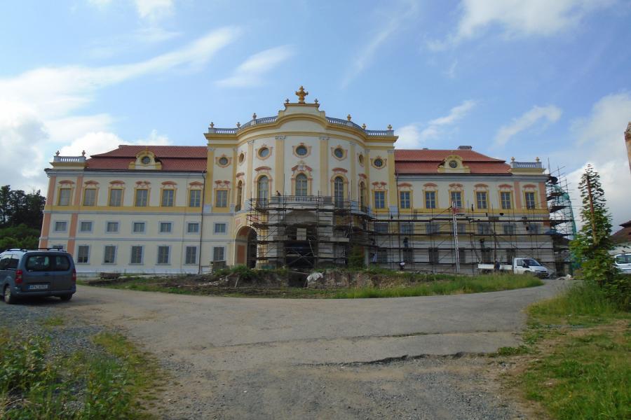 Týnec