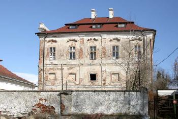 Západní křídlo ( © Luděk Pitter 04/2006)