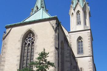 Kroměříž - kostel sv. Mořice, pohled z Pilařovy ulice (© Ivo Rozehnal, 07/2013)
