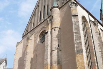 západní průčelí dómu ( © Jan P. Štěpánek 08/2008)