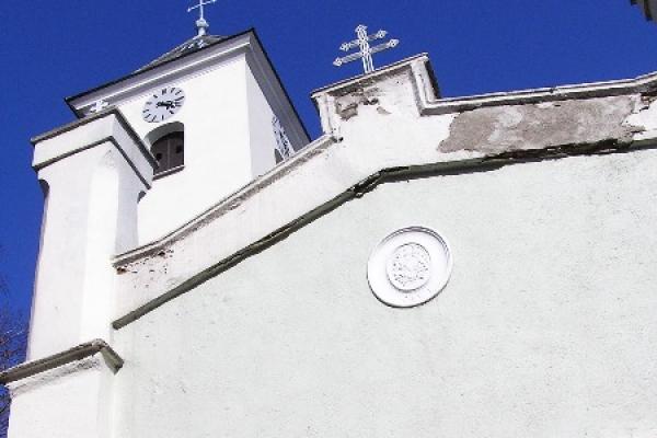 kostel sv. Mikuláše s hrobkou Vetterů z Lilie