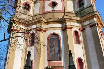 Kostel Nalezení svatého Kříže ( © František Kinař 05/2017)