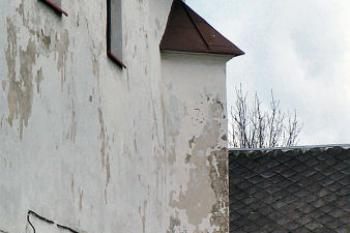 jihovýchodní arkýř ( © Pavel Zany Komárek 7.5. 2005)