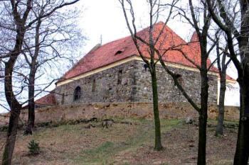 Kostel sv.Bartoloměje v Mochově ( © Pavel Vítek 03/2007)
