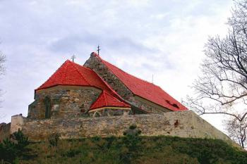 Kostel sv. Bartoloměje v Mochově ( © Pavel Vítek 03/2007)