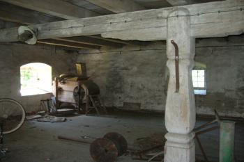 Ineriéry hospodářských budov (© Jaroslav Šefčík, 03/2009)
