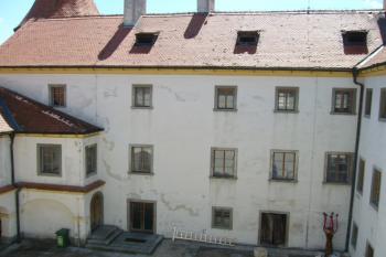 Nádvoří (© Jaroslav Šefčík, 03/2009)