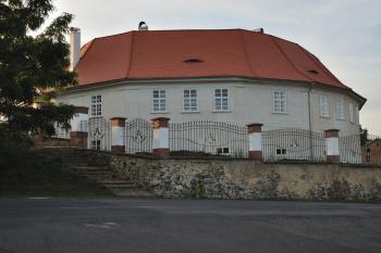 Oprava zámku pokračuje (© Štefan Báťa, 09/2012)
