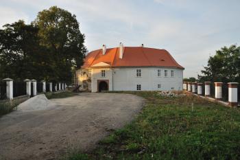 Pohled od kostela (© Štefan Báťa, 09/2012)