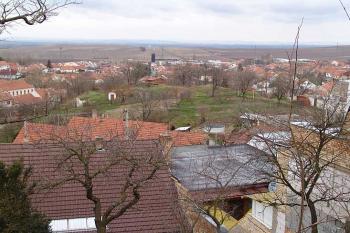 Celkový pohled na lokalitu od jihovýchodu ( © Roman Řezáč 04/2006)