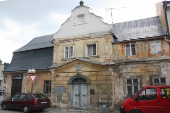 Knopovsko: hlavní průčelí ( © Ivan Grisa 09/2010)
