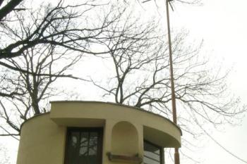 Památník Prokopa Diviše (© Hana Kubikova 04/2006)