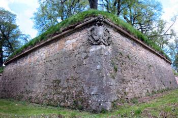 bastion č. IV. a přilehlé kurtiny ( © Pavel Zany Komárek 8.5. 2005)