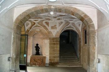 vstupní hala jádra ( © Pavel Zany Komárek 8.5. 2005)
