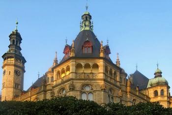Severočeské muzeum (© Taribo, 10/2012)