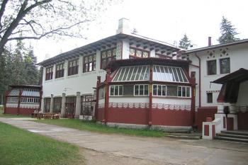 Lázeňský dům Dvorana ( © Pavel Vítek 05/2006)