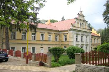 Lázeňský dům Říp ( © Pavel Vítek 05/2006)