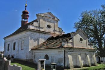 Kostel sv. Matouše ve Ctiněvsi ( © Pavel Vítek 04/2008)