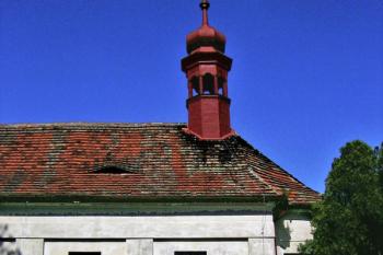 Kostel sv. Matouše ve Ctiněvsi ( © Pavel Vítek 04/2008)
