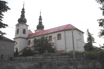 pohled z ulice Podvalí ( © Ondřej Štěpánek 05/2006)