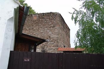 Pohled od západu ( © Roman Řezáč 05/2006)