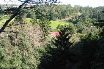 Velkopolský mlýn při pohledu z hradu (© D Dohňanský, 09/2014)