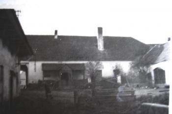 dvůr Kdanského dvora v roce 1956 ( © Josef Štěpánek ,1956)