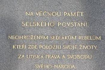 Nápis na podstavci sochy ( © Pavel Vítek 06/2006)