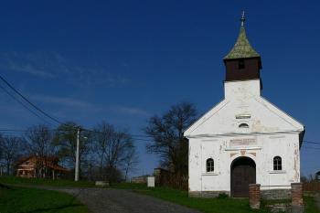 Kaplička při zámku ( © Petr Turyna 05/2006)