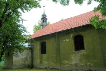 Severní část lodi kostela ( © Aleš Marek 06/2006)