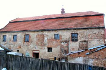 severní průčelí ( © Pavel Zany Komárek 13.2. 2005)