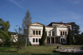 Zámek od jihu ( © Ivan Grisa 09/2011)