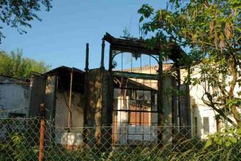 Zbytky zimní zahrady ( © Aleš Marek 06/2006)