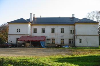 zámek od severu (© D Dohňanský, 11/2014)