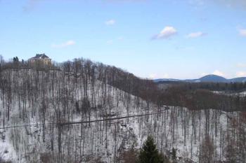 Žacléřský zámek (© Matěj Čadil 03/2004)