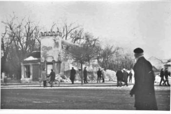 demolice hradeb v místě výstavby kina Metro (© ??? 1970)