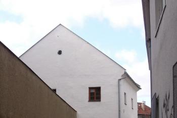 přestavěná bašta v jihozápadním nároží opevnění ( © Jan P. Štěpánek 11/2009)