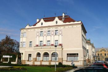 jižní průčelí Národního domu ( © Jan P. Štěpánek 11/2009)