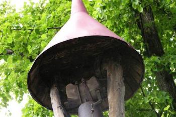 Detail zvonu (© Jan P. Štěpánek 2005)