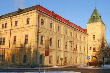 Zámek v Ostrově nad Ohří ( © Pavel Vítek 01/2006)