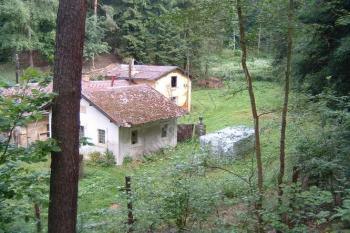 Budovy přečerpávací stanice Dobrá voda (© Tomáš Goesl 06/2006)