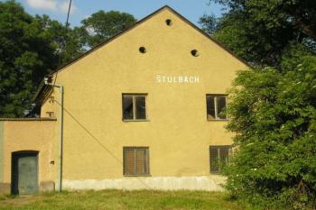 hlavní budova bývalého mlýna ( © Ondřej Štěpánek 08/2006)