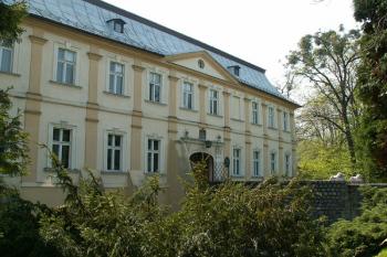 Průčelí zámků ( © Miroslav BITTER 04/2007)