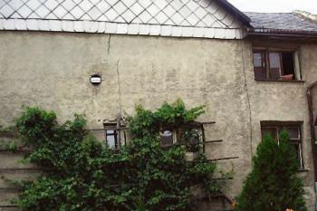 jižní strana domu č.p. 43 ( © Ondřej Štěpánek 07/2006)